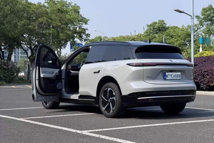 Used Nio ES6 2025 75 kWh Exterior 7