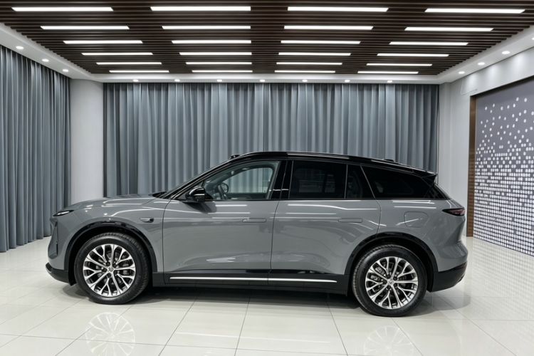 Used Nio ES6 2025 75 kWh Exterior 8
