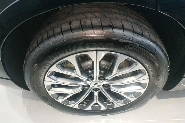 Used Nio ES6 2025 75 kWh Exterior 8