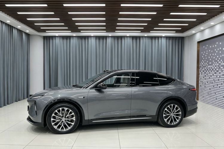 Used Nio ES6 2025 75 kWh Exterior 9