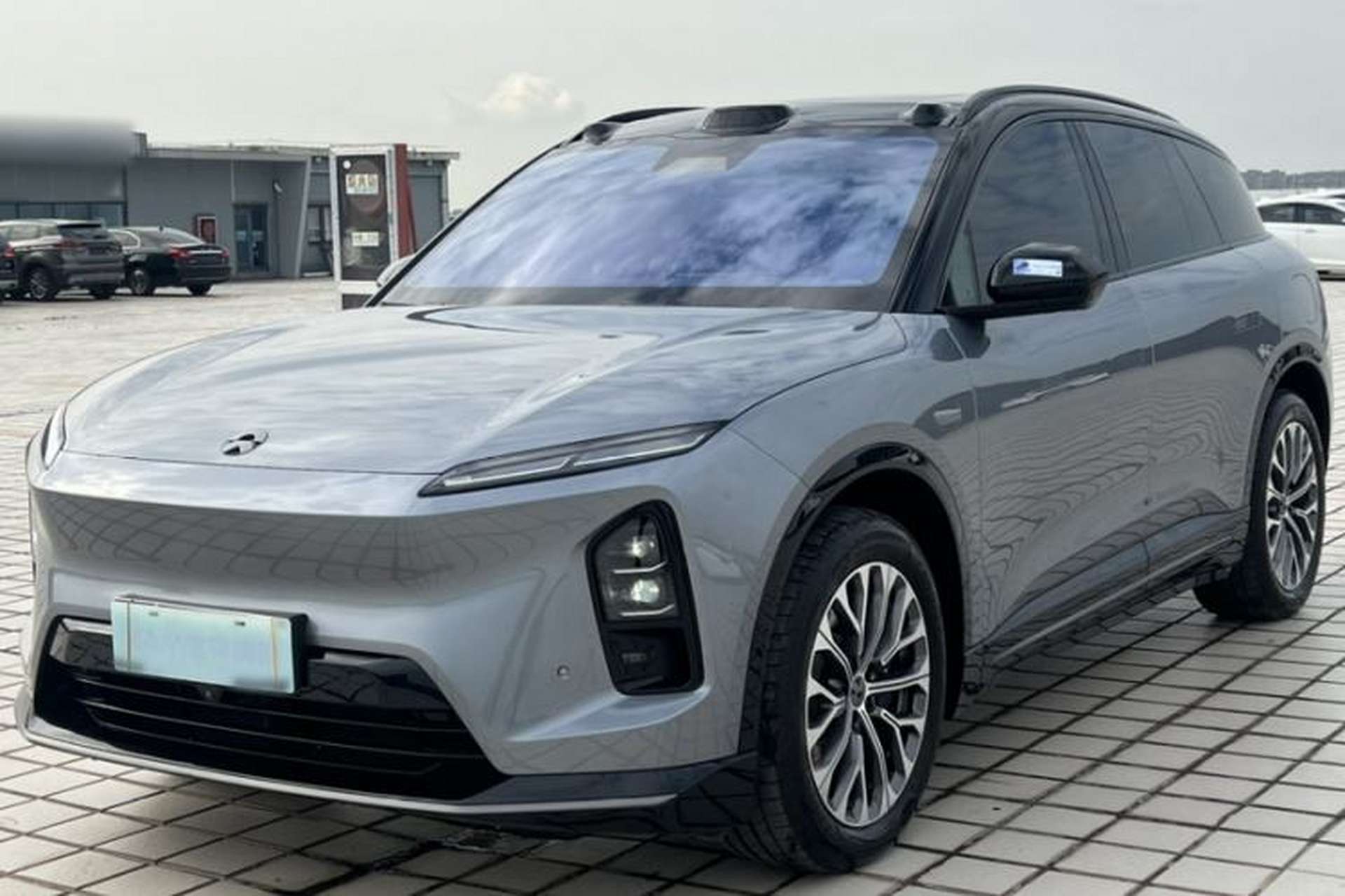 Used Nio ES6 2025 Model 100kWh 300,000th Anniversary Edition Front Left 45 Deg