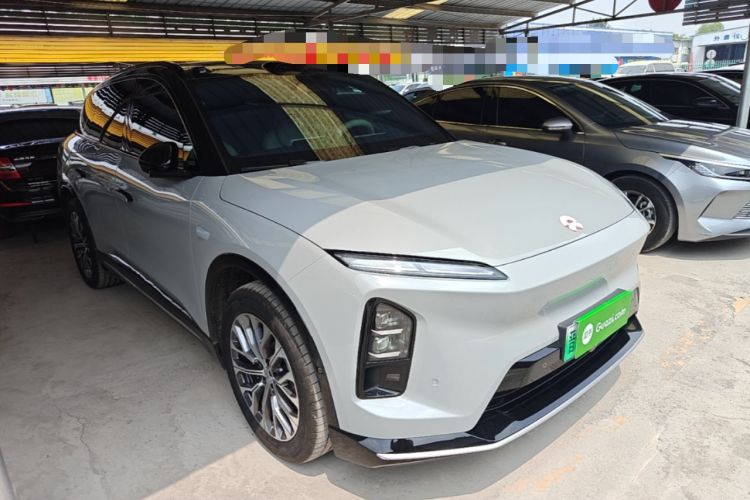 Used Nio ES6 2025 100 kWh Front Right 45 Deg