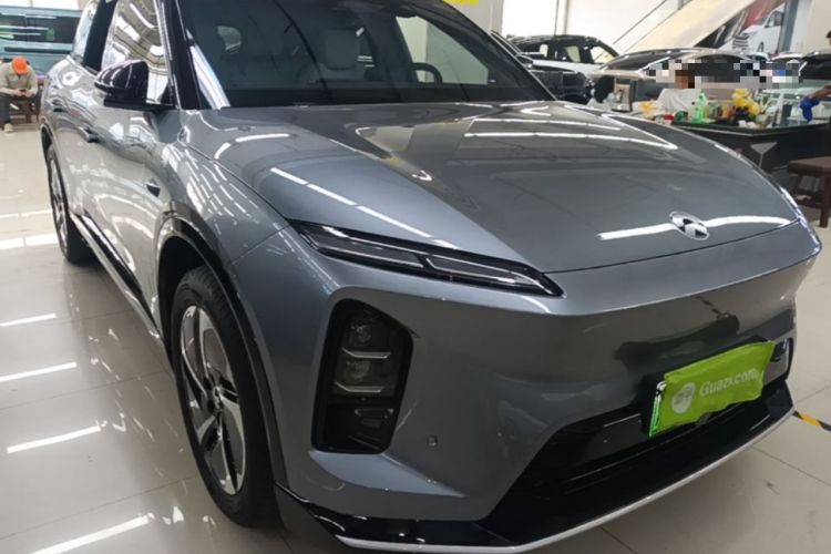 Used Nio ES6 2025 75 kWh Front Right 45 Deg