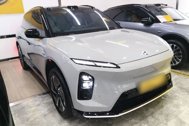 Used Nio ES6 2025 75 kWh Front Right 45 Deg