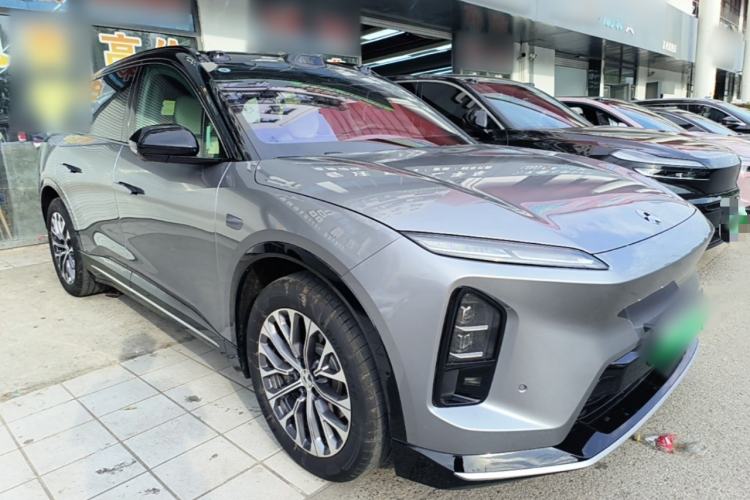 Used Nio ES6 2025 75 kWh Front Right 45 Deg