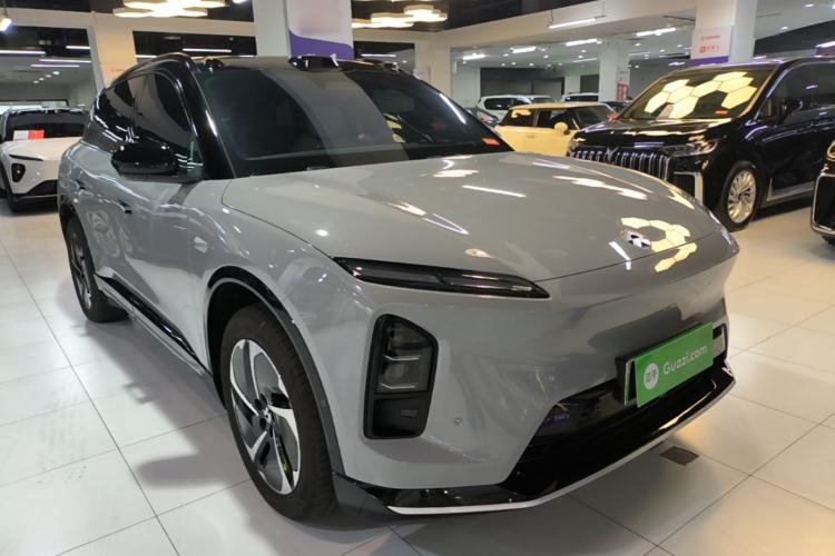 Used Nio ES6 2025 75 kWh Front Right 45 Deg
