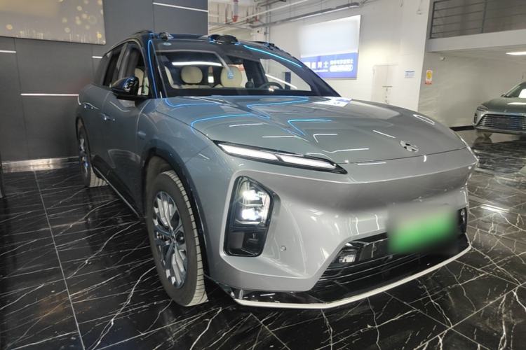 Used Nio ES6 2025 75 kWh Front Right 45 Deg