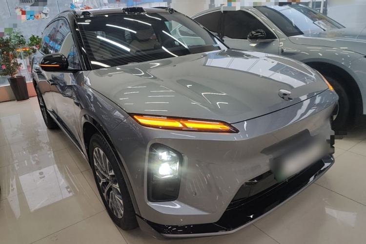 Used Nio ES6 2025 75 kWh Front Right 45 Deg