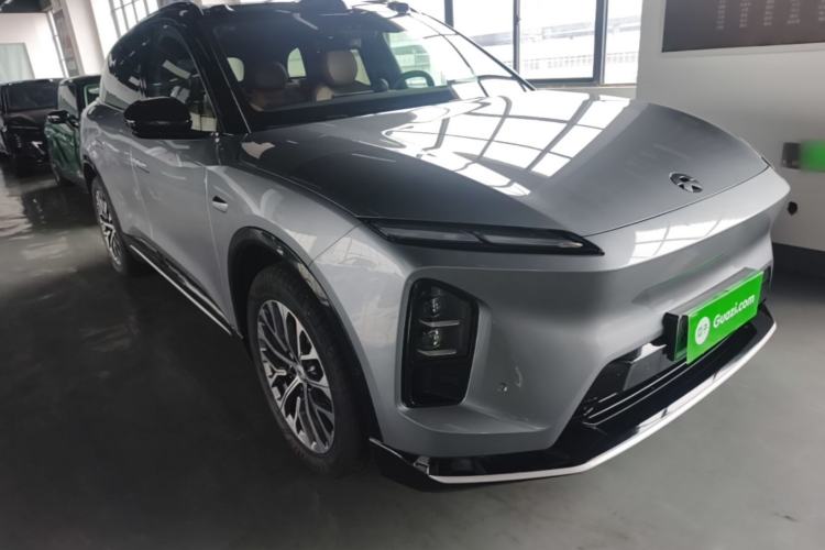 Used Nio ES6 2025 75 kWh Front Right 45 Deg