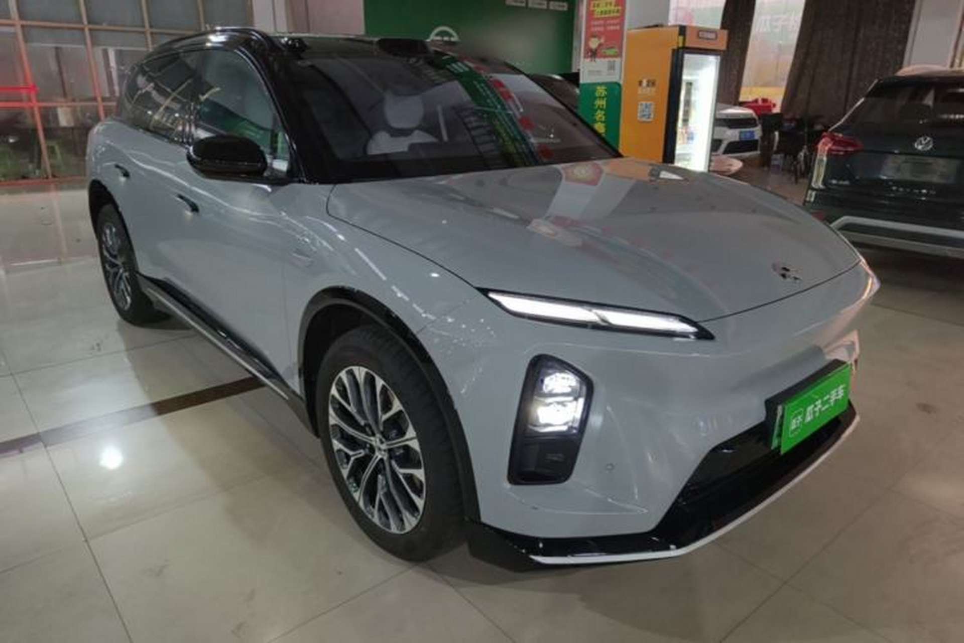 Used Nio ES6 2025 75 kWh Front Right 45 Deg