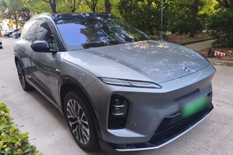 Used Nio ES6 2025 75 kWh Front Right 45 Deg