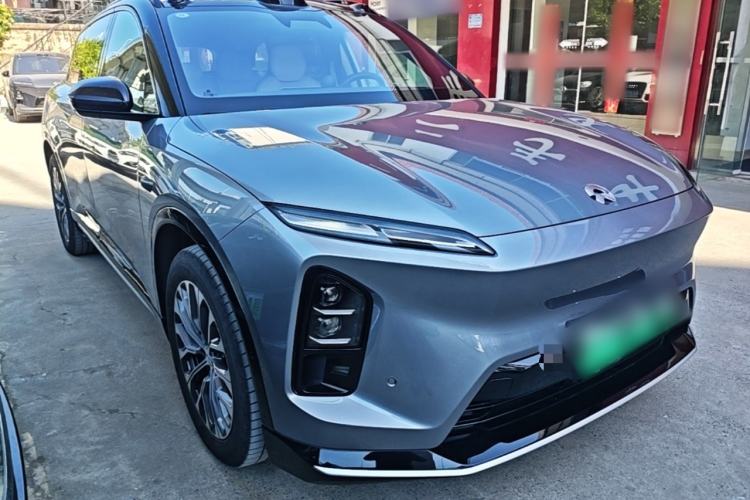 Used Nio ES6 2025 75 kWh Front Right 45 Deg