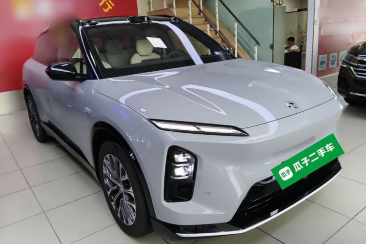 Used Nio ES6 2025 75 kWh Front Right 45 Deg