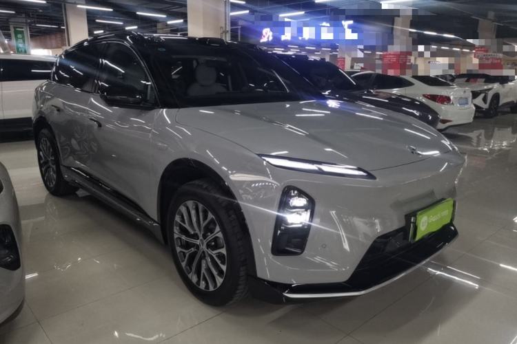 Used Nio ES6 2025 75 kWh Front Right 45 Deg