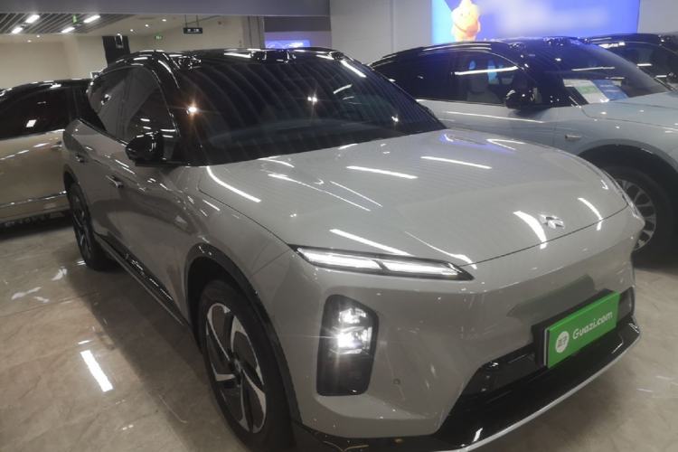 Used Nio ES6 2025 75 kWh Front Right 45 Deg