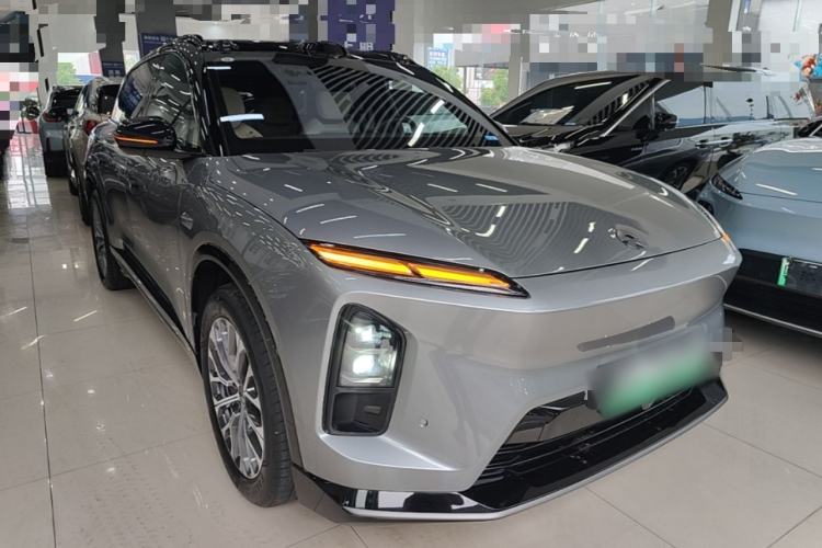 Used Nio ES6 2025 75 kWh Front Right 45 Deg