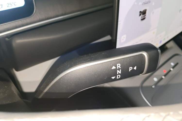 Used Nio ES6 2025 75 kWh Gear Lever