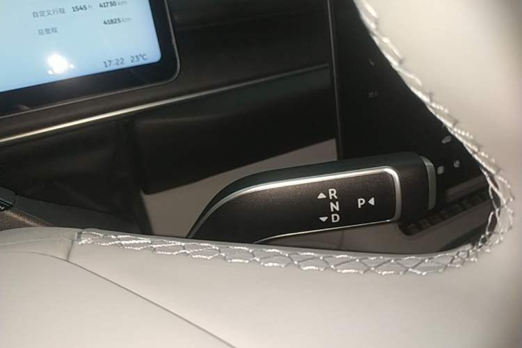 Used Nio ES6 2025 75 kWh Gear Lever