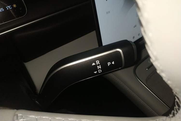 Used Nio ES6 2025 75 kWh Gear Lever
