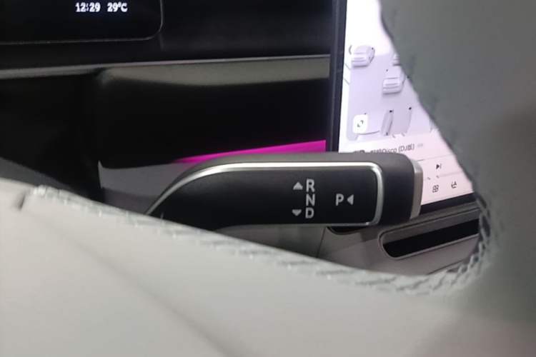 Used Nio ES6 2025 75 kWh Gear Lever