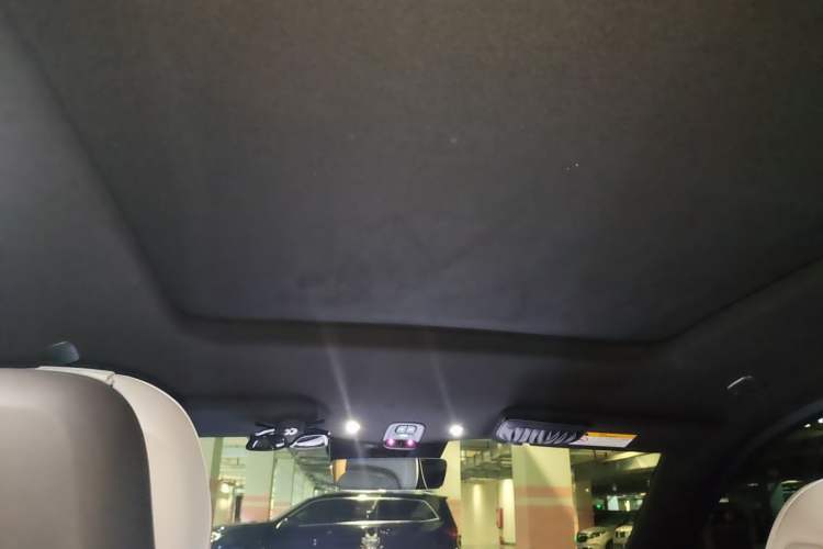 Used Nio ES6 2025 75 kWh Headliner