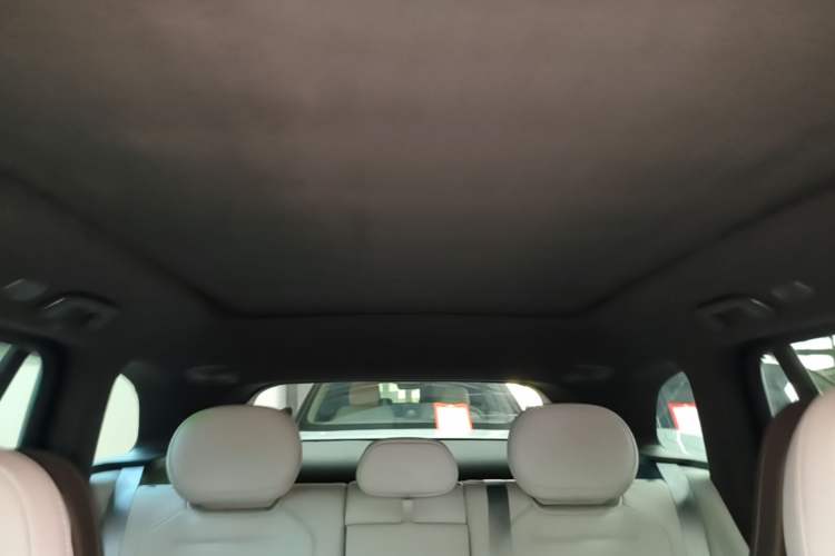 Used Nio ES6 2025 75 kWh Headliner