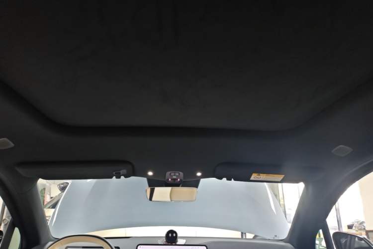 Used Nio ES6 2025 75 kWh Headliner