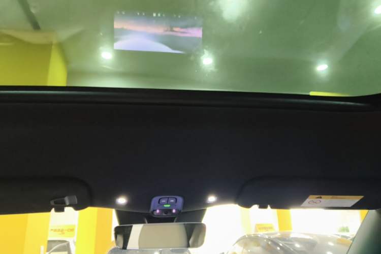 Used Nio ES6 2025 75 kWh Headliner