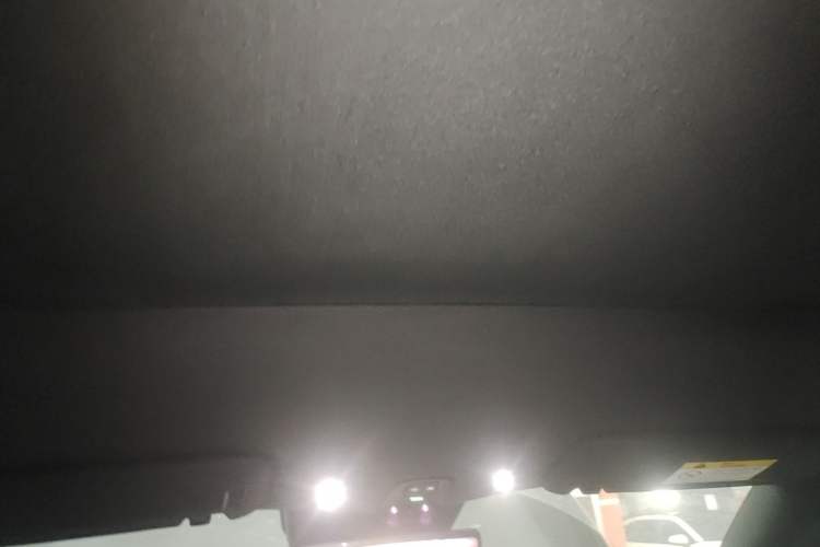 Used Nio ES6 2025 75 kWh Headliner