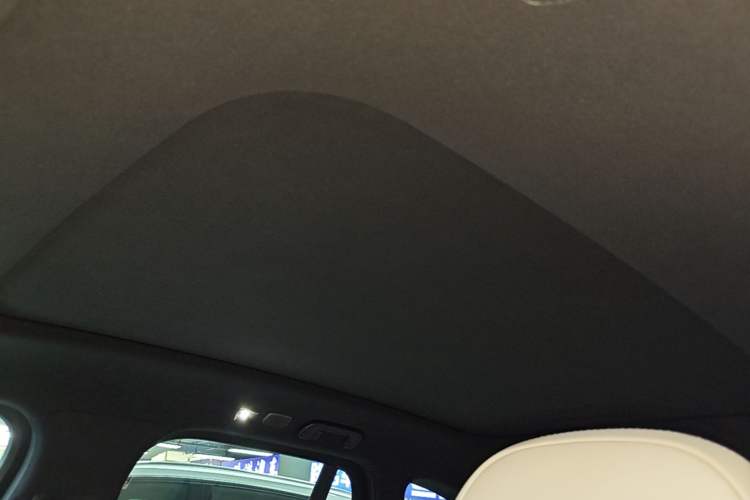 Used Nio ES6 2025 75 kWh Headliner