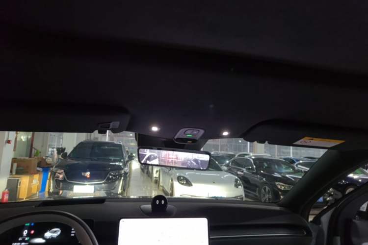 Used Nio ES6 2025 75 kWh Headliner