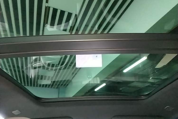 Used Nio ES6 2025 75 kWh Headliner