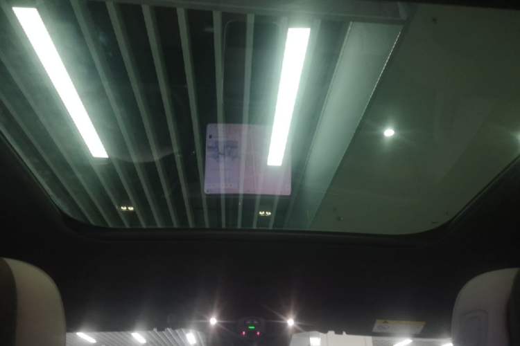 Used Nio ES6 2025 75 kWh Headliner
