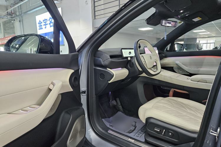 Used Nio ES6 2025 75 kWh Interior 1