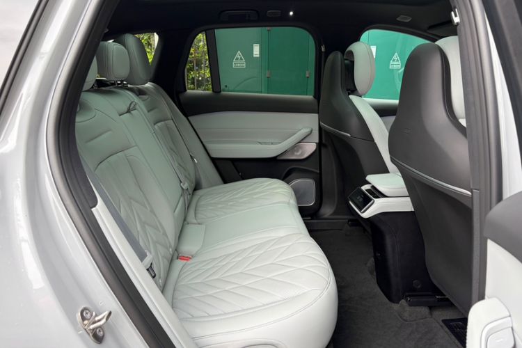 Used Nio ES6 2025 75 kWh Interior 1