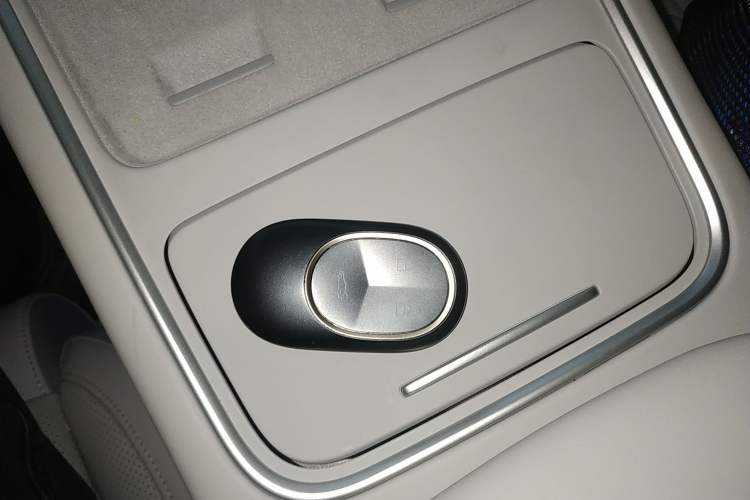 Used Nio ES6 2025 75 kWh Interior 1