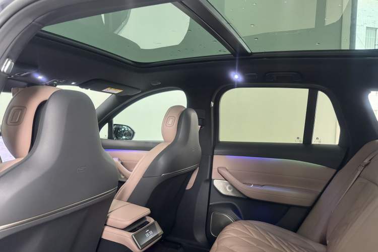 Used Nio ES6 2025 75 kWh Interior 10