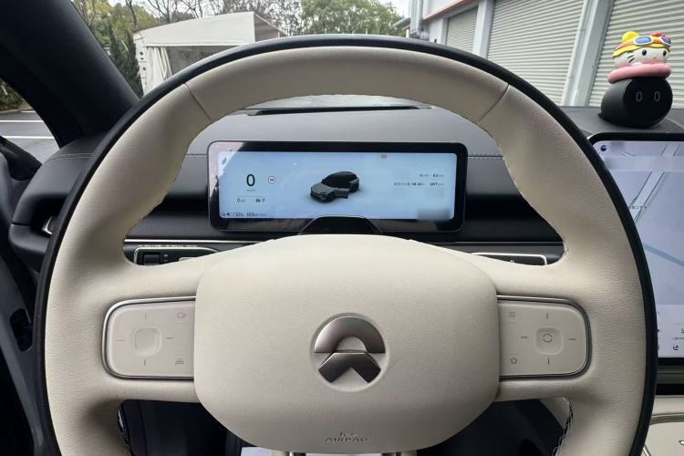 Used Nio ES6 2025 75 kWh Interior 10