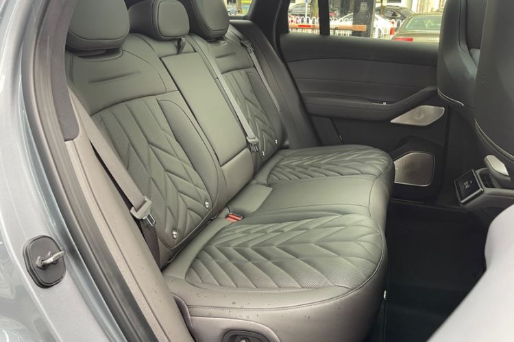 Used Nio ES6 2025 75 kWh Interior 10