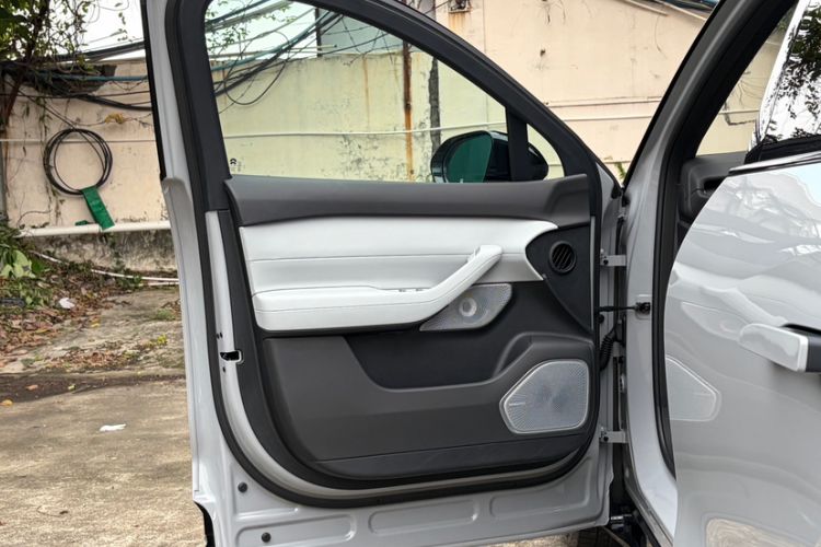 Used Nio ES6 2025 75 kWh Interior 11