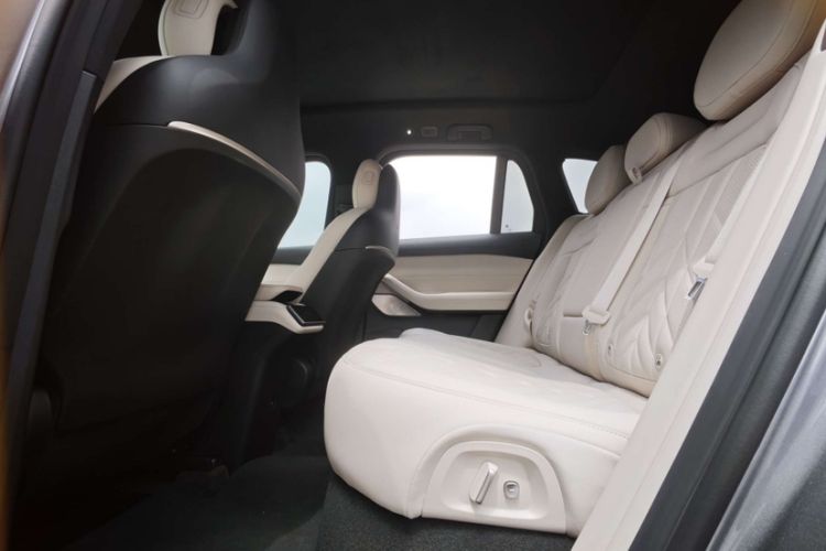 Used Nio ES6 2025 75 kWh Interior 2