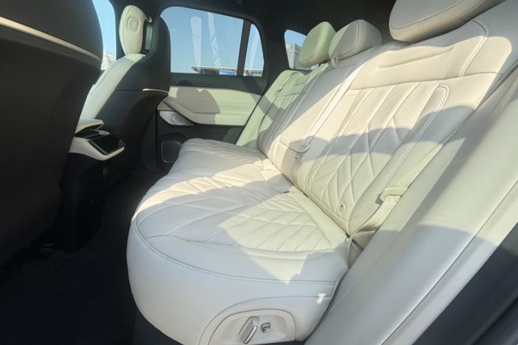 Used Nio ES6 2025 75 kWh Interior 2