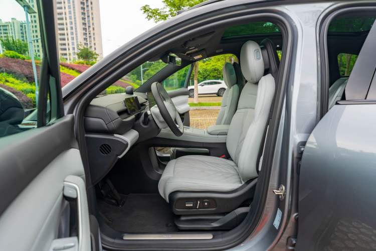Used Nio ES6 2025 75 kWh Interior 2