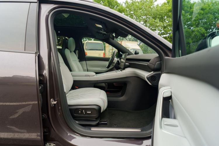 Used Nio ES6 2025 75 kWh Interior 3