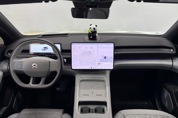 Used Nio ES6 2025 75 kWh Interior 3