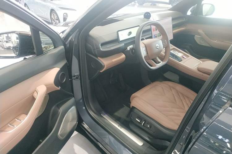 Used Nio ES6 2025 75 kWh Interior 3