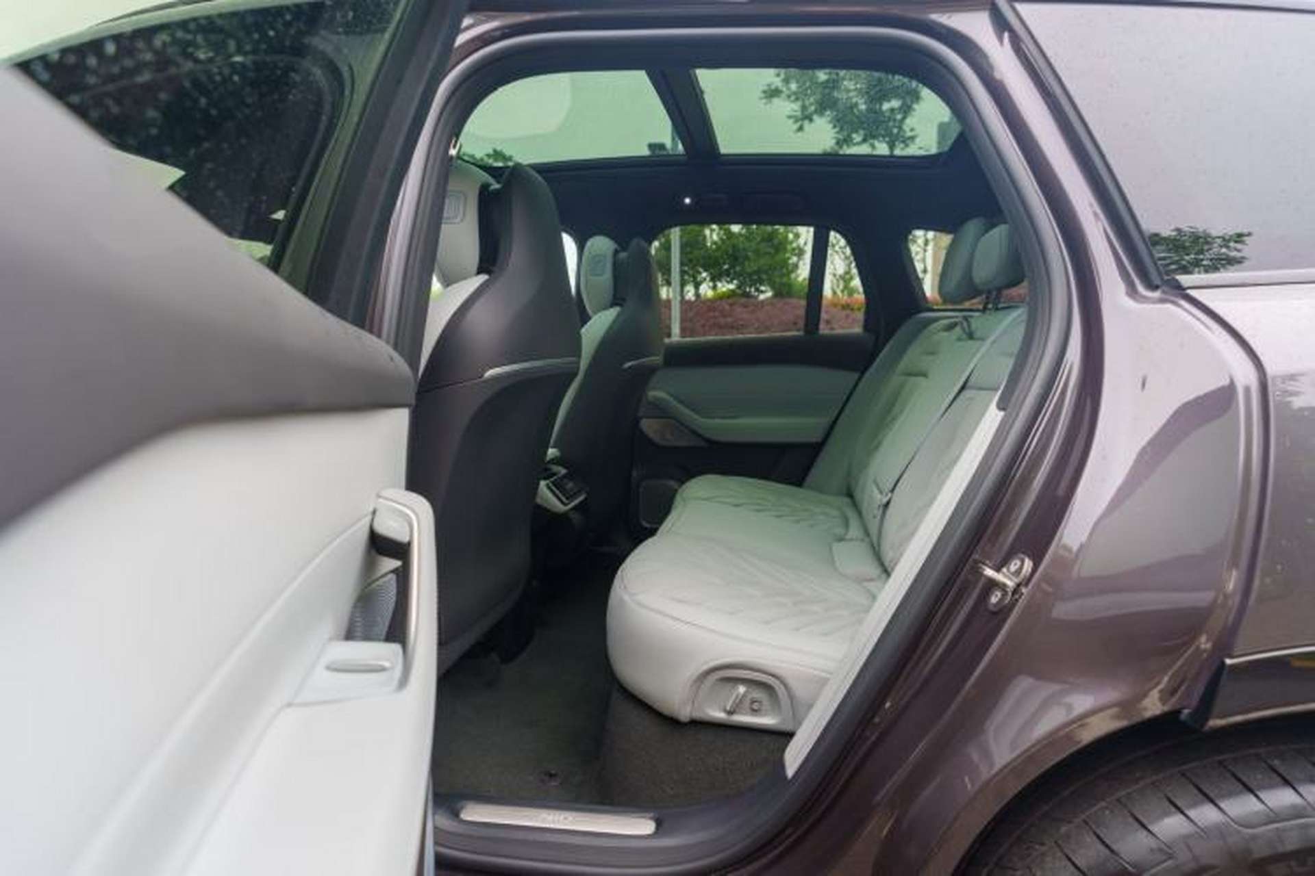 Used Nio ES6 2025 75 kWh Interior 4