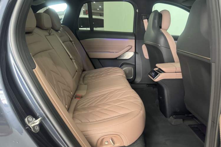 Used Nio ES6 2025 75 kWh Interior 4