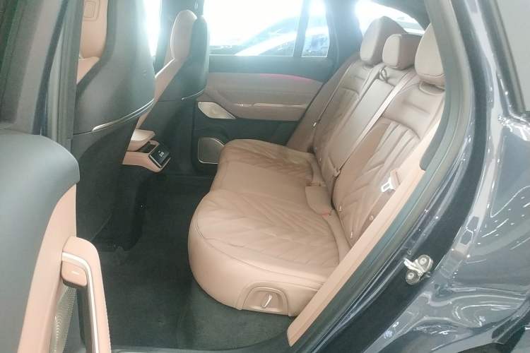Used Nio ES6 2025 75 kWh Interior 4