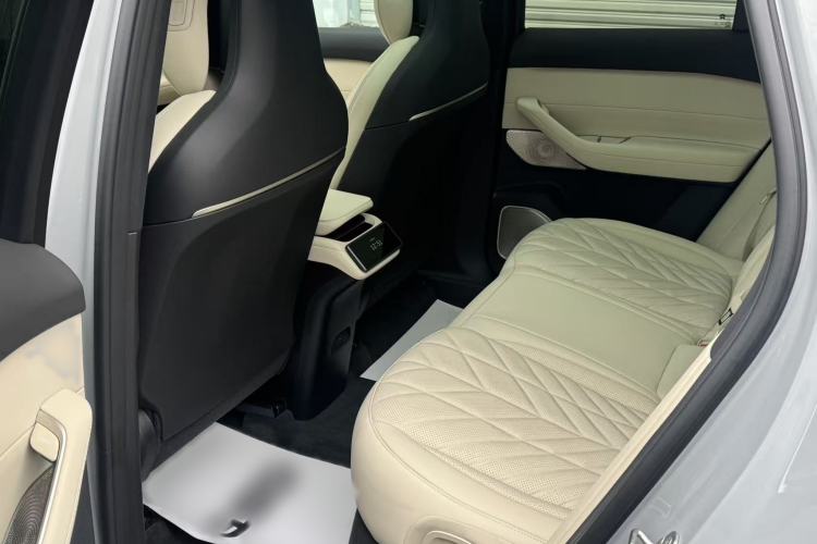 Used Nio ES6 2025 75 kWh Interior 5